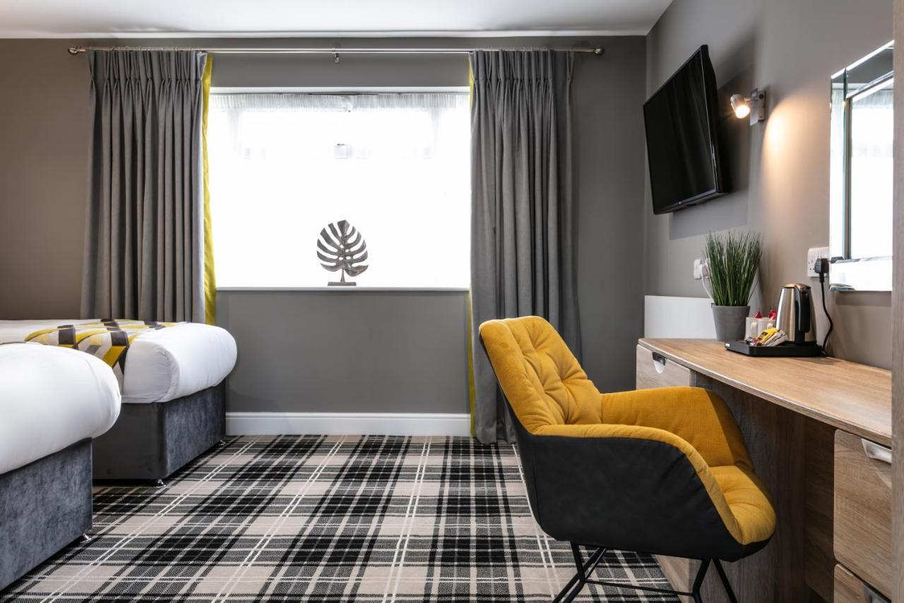 Roydon Marina Village Hotel Kültér fotó