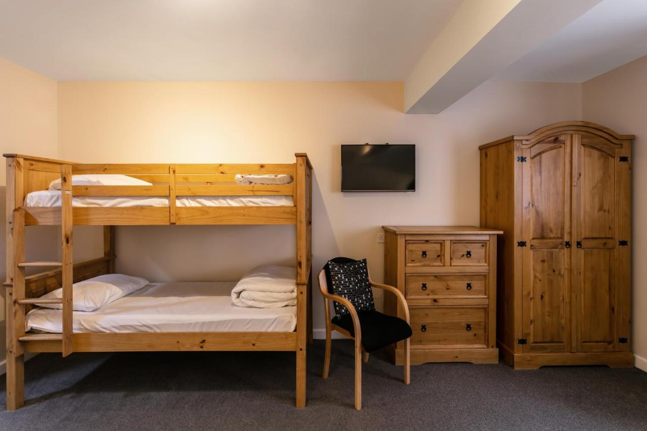 Roydon Marina Village Hotel Kültér fotó