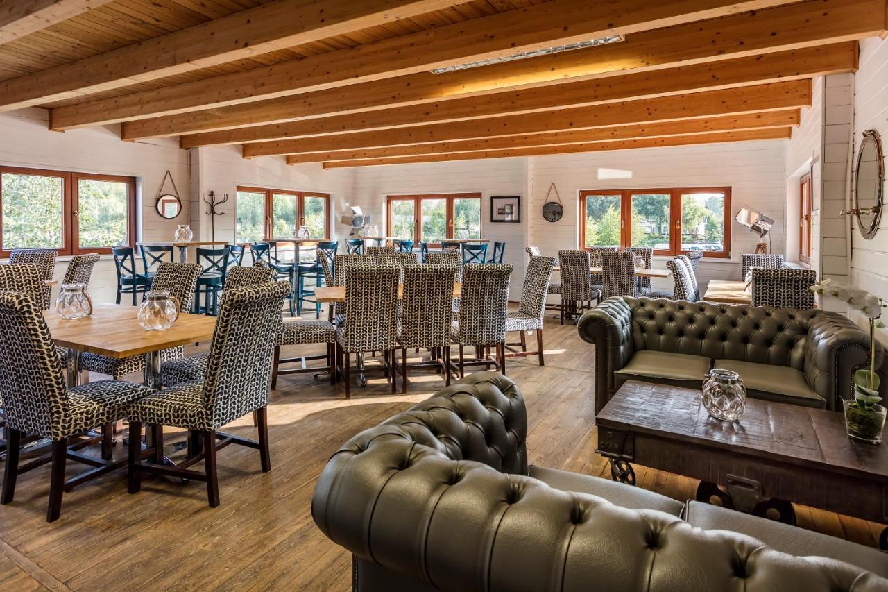 Roydon Marina Village Hotel Kültér fotó
